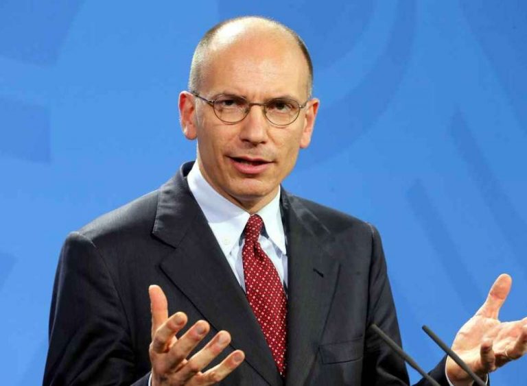 Primo ok alla Finanziaria. E Letta smentisce il rimpasto