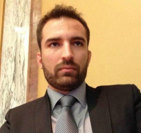 “Su bilancio e urbanistica la giunta fa di testa sua”. L’intervista ad Alessandro Cozzolino