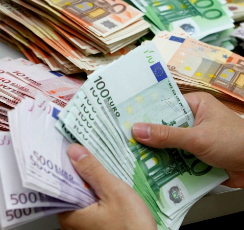 Istat: Pil in calo. L’Italia non avanza, è di nuovo in recessione