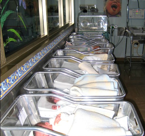 Ospedale Goretti, pediatria e neonatologia senza medici: Simeone attacca Zingaretti