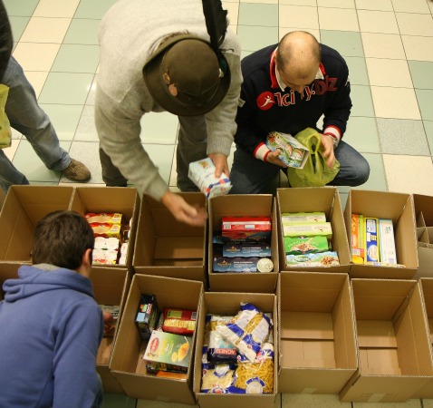 Aprilia, sabato una colletta alimentare straordinaria: la raccolta cibo per 5 mila bisognosi