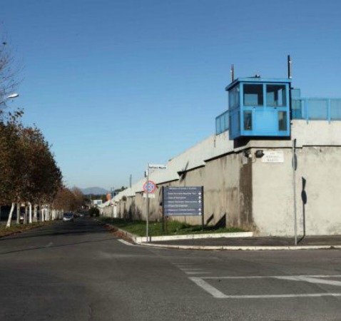 Corruzione al Tribunale di Latina, il giudice Lollo torna a Rebibbia. È sorvegliato a vista