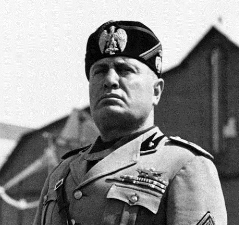 Polemiche su architettura fascista, Di Giorgi invita la Boldrini alla mostra su Mussolini di Bruni
