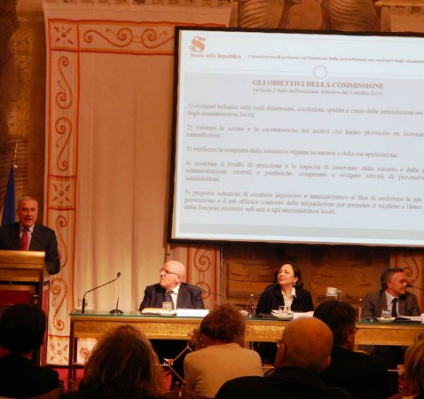 Atti intimidatori ai politici di Aprilia, la Commissione Parlamentare propone norme più severe