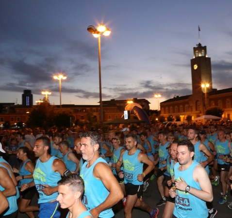 Successo per la Notturna Olim Palus, 500 atleti di corsa tra le strade di Latina