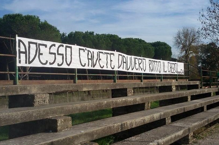 Striscione tifosi Latina Calcio