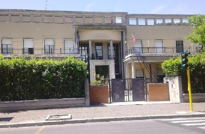 Latina, centro anziani abbandonato a se stesso. Cercasi Coletta disperatamente