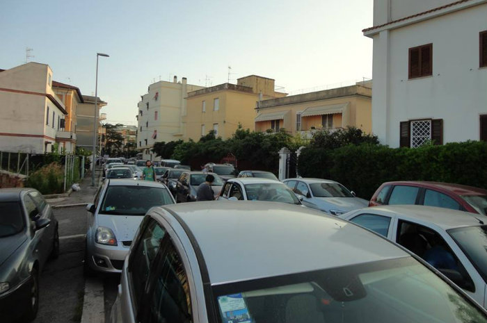 Terracina, il traffico, il sole d’estate e la pioggia in inverno