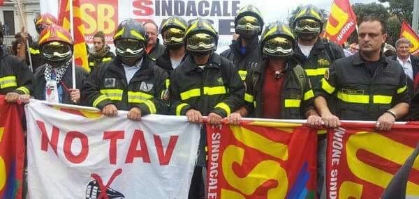 vigili del fuoco precari