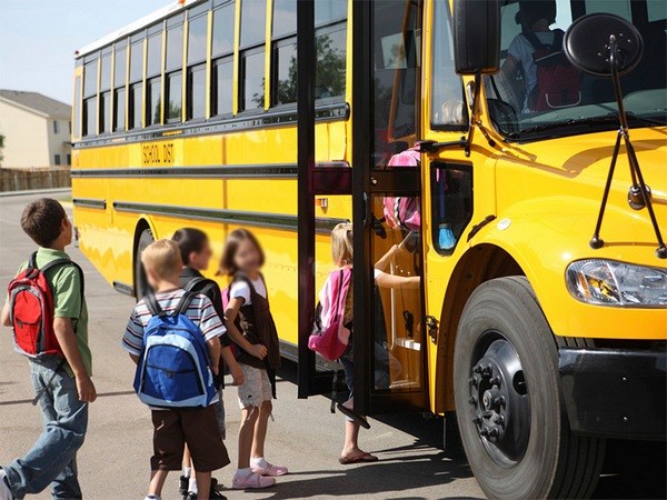 Cisterna, presto attivi i servizi di mensa e trasporto scolastico
