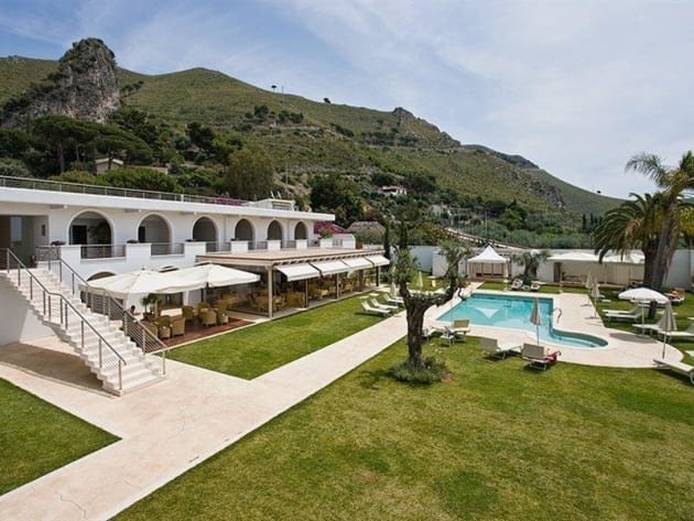 dissequestro hotel Grotta di Tiberio