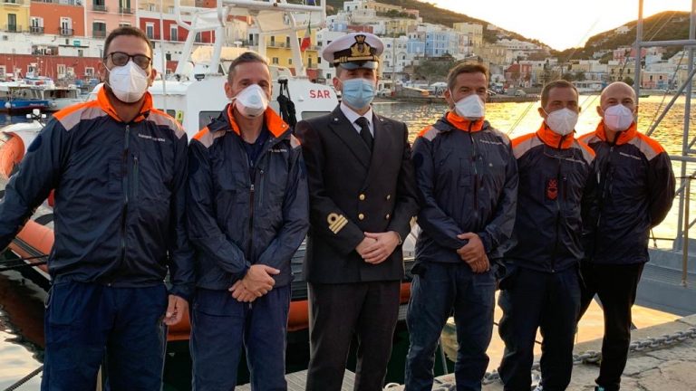 E’ tornata a Ponza la motovedetta pontina che ha salvato dal Mediterraneo 1200 persone