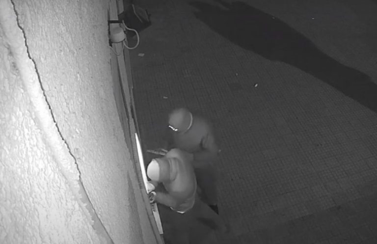 VIDEO – Ladri in azione presso il Postamat di Borgo Montello, messi in fuga dall’allarme