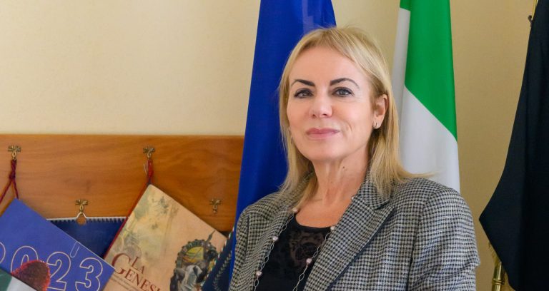 Giornalista pontino finisce nella lista di proscrizione del nuovo PCI. Lo sdegno del sindaco Celentano