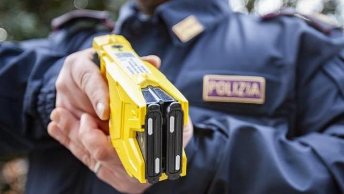 Allarme a Latina: rifugiato armato semina il panico in un cantiere edile