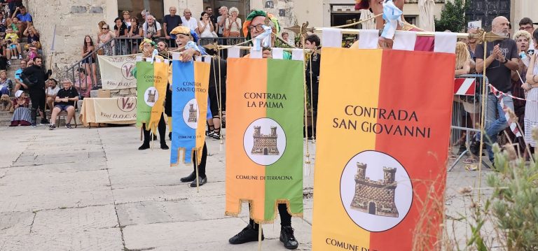 Terracina rivive il medioevo con la VI Edizione del Palio delle Contrade
