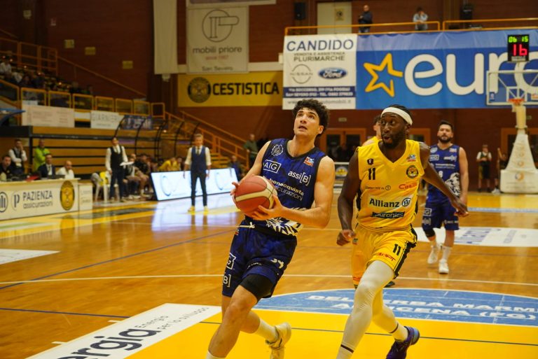 Basket Serie B – La vittoria in trasferta resta un tabù per la Benacquista, sconfitta pesantemente anche a San Severo