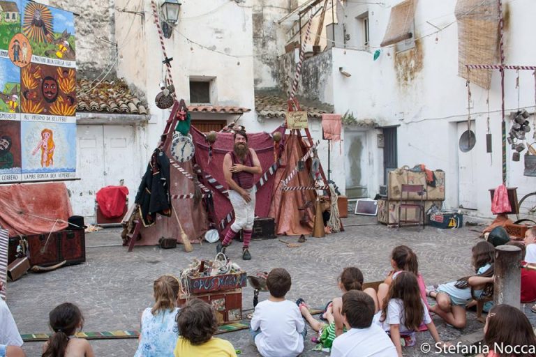 Formia, la XII Edizione del Festival “Il Cancello delle Favole” apre le porte della fantasia