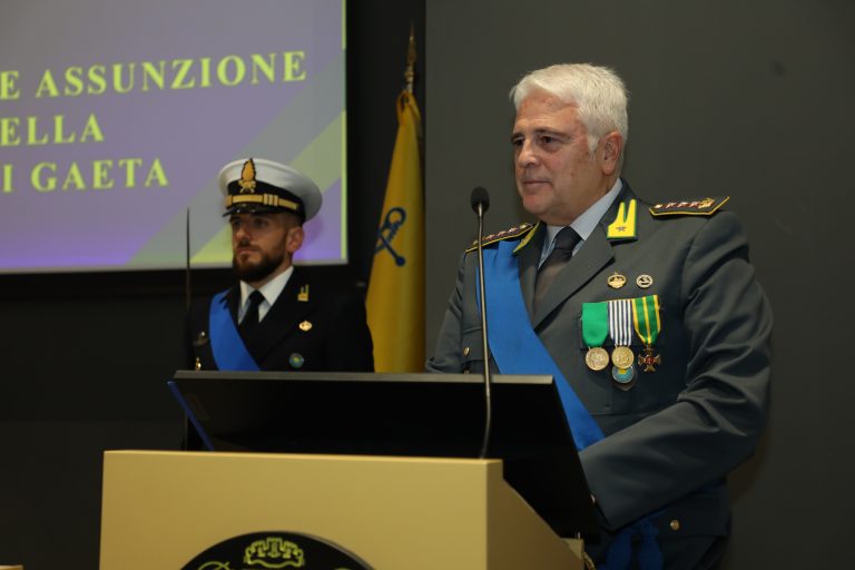 Gaeta, cambio al vertice della Scuola Nautica della Guardia di Finanza: il Colonnello Antonucci cede il comando al Colonnello Spalvieri