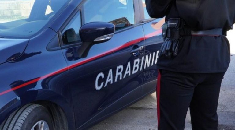 Latina Scalo, si finge consulente finanziaria e si fa versare 600 euro: denunciata